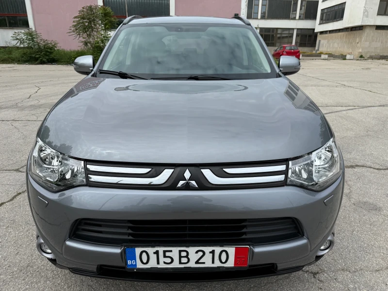 Mitsubishi Outlander 2.0i / 4x4 / AUTOMATIC 