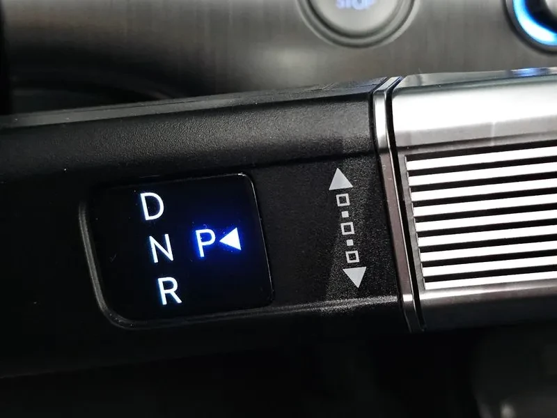 Hyundai Kona Long Range Premium, снимка 8 - Автомобили и джипове - 55616451