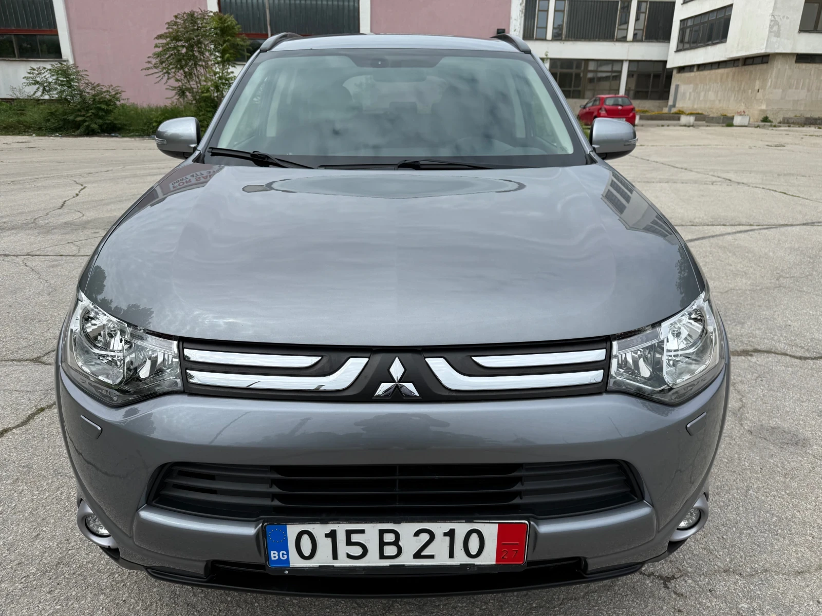 Mitsubishi Outlander 2.0i / 4x4 / AUTOMATIC , снимка 1