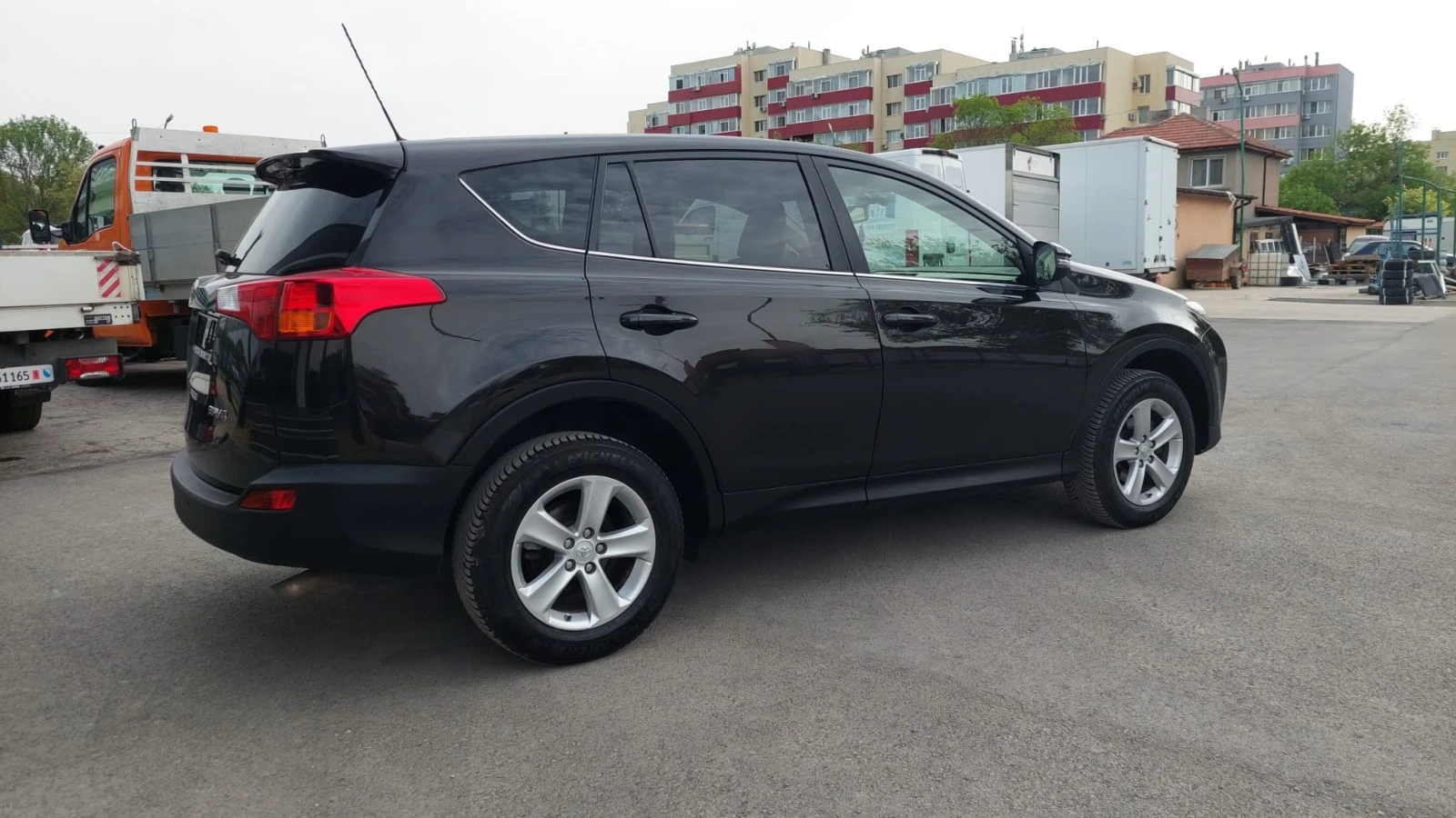 Toyota Rav4 2.0D4D 6SP 2WD FULL-VNOS BE-LIZING-GARANCIQ - изображение 7