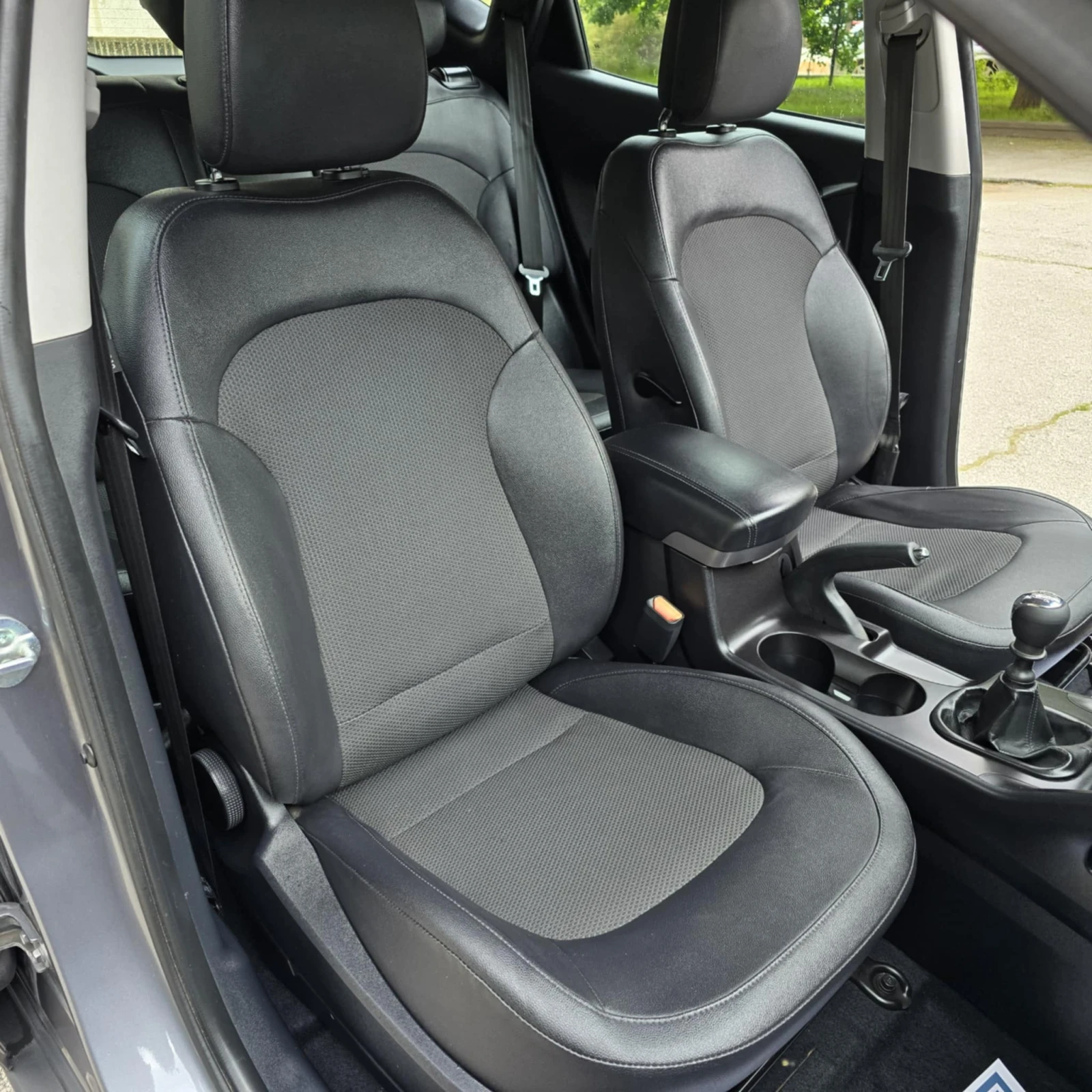 Hyundai IX35 1.7CRDI NAVI KAMERA KOJA PODGREV - изображение 9