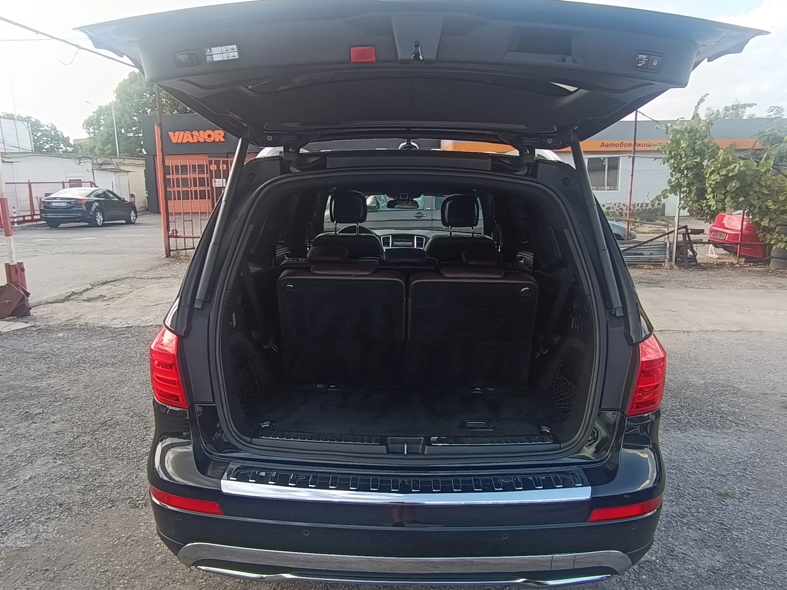 Mercedes-Benz GL 350 4-MATIC  !!! Нов внос ШВЕЙЦАРИЯ !!!! - изображение 10