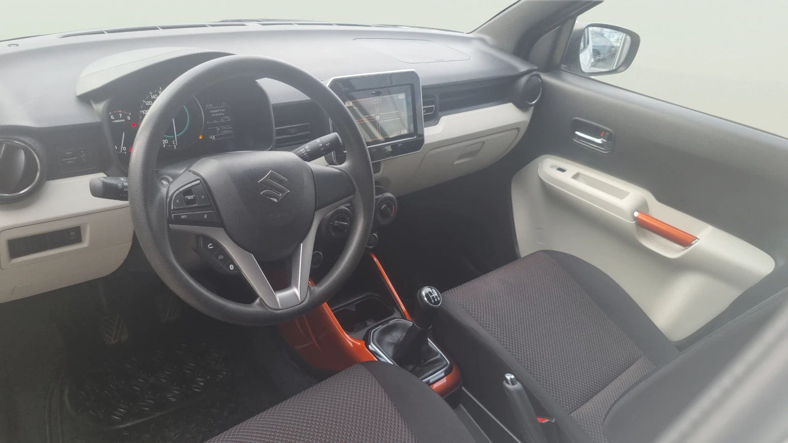 Suzuki Ignis 1.2 i, снимка 12 - Автомобили и джипове - 53774725