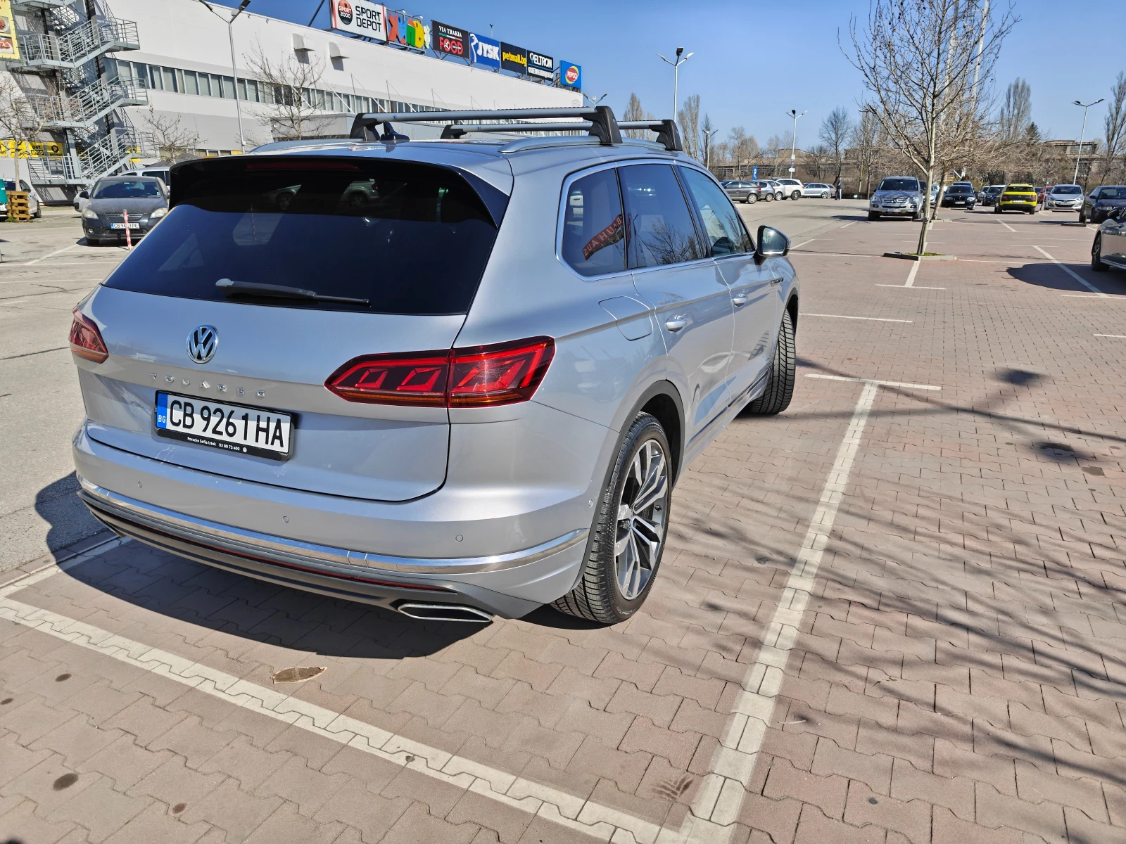 VW Touareg, снимка 3 - Автомобили и джипове - 53839367