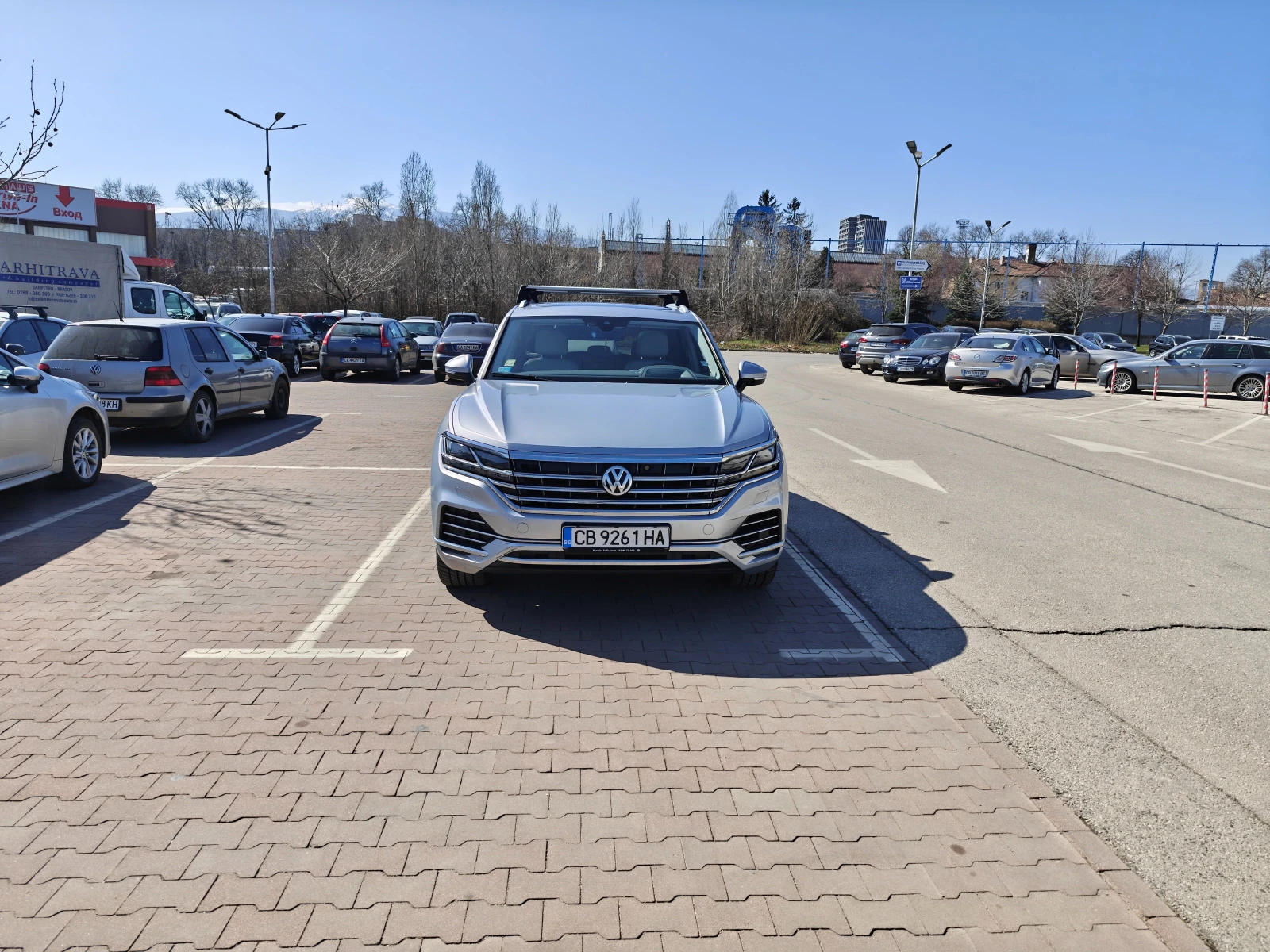 VW Touareg, снимка 2 - Автомобили и джипове - 53839367