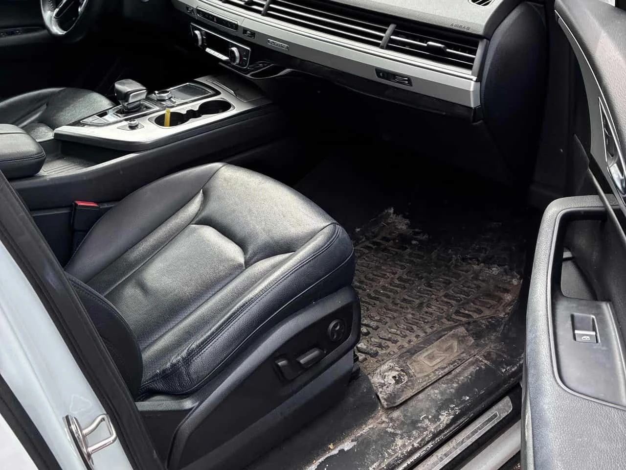 Audi Q7 * Technik * CARFAX * ЦЕНА ДО БГ, снимка 15 - Автомобили и джипове - 53969836