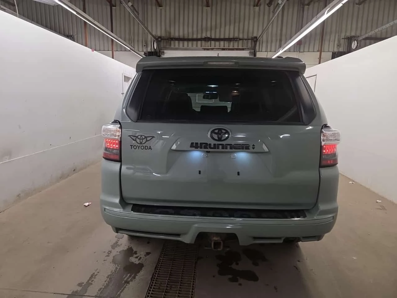 Toyota 4runner * 4WD * CARFAX * Без инциденти * 78k km * , снимка 5 - Автомобили и джипове - 54626438