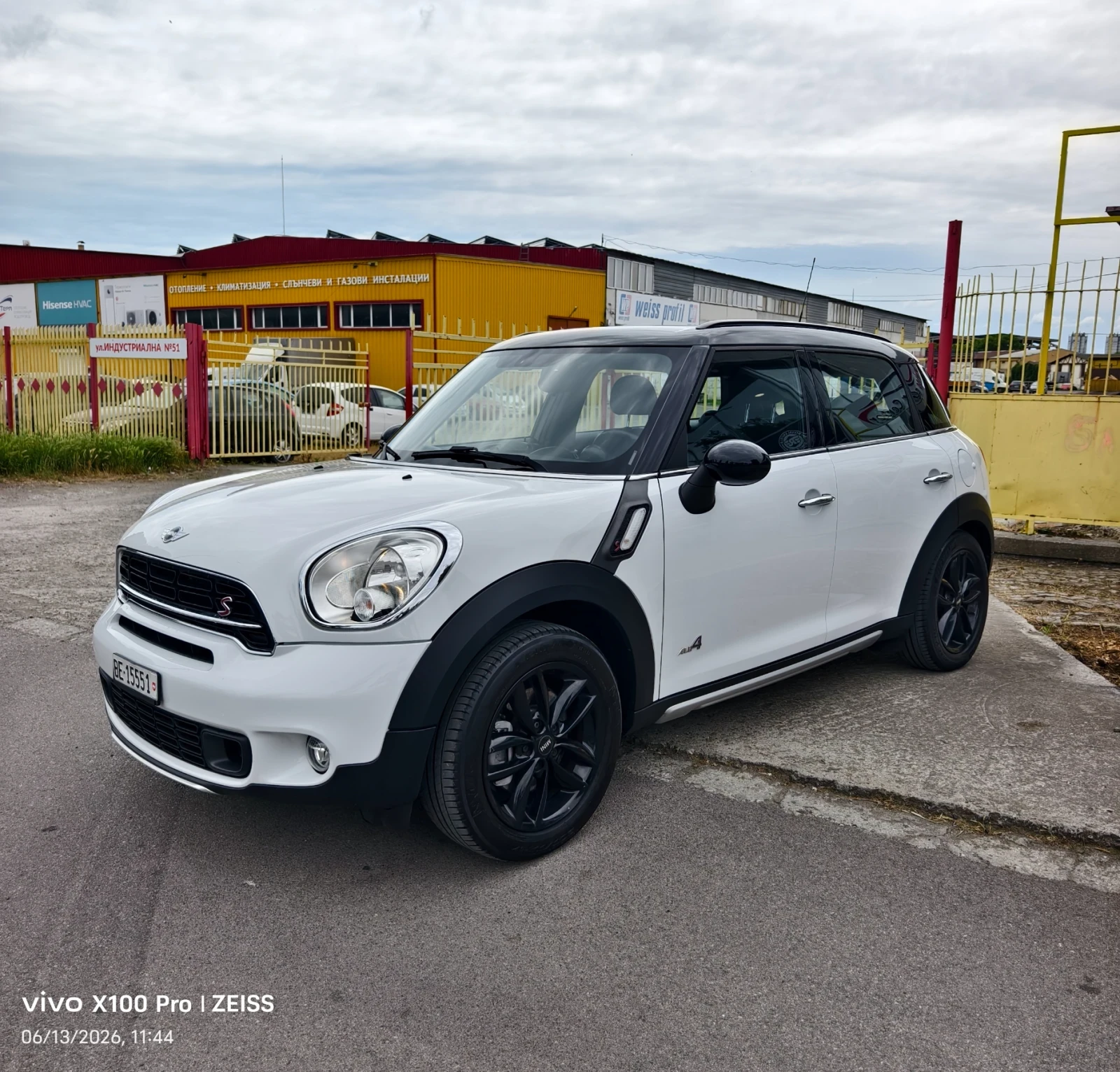 Mini Countryman 1.6i 16V S Swiss , снимка 12 - Автомобили и джипове - 54739300