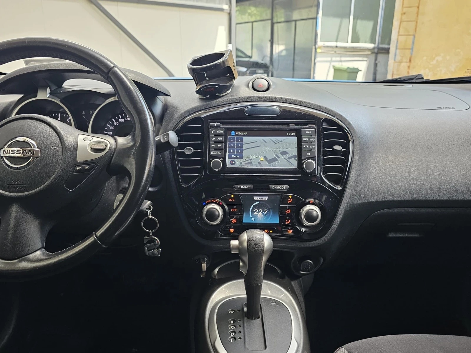 Nissan Juke 1.6, снимка 10 - Автомобили и джипове - 54782081