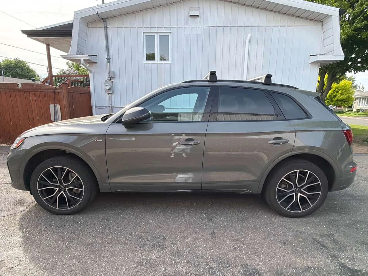 Audi Q5 Nardo Grey / CAMERA / LED / АВТОКРЕДИТ, снимка 3 - Автомобили и джипове - 54788155