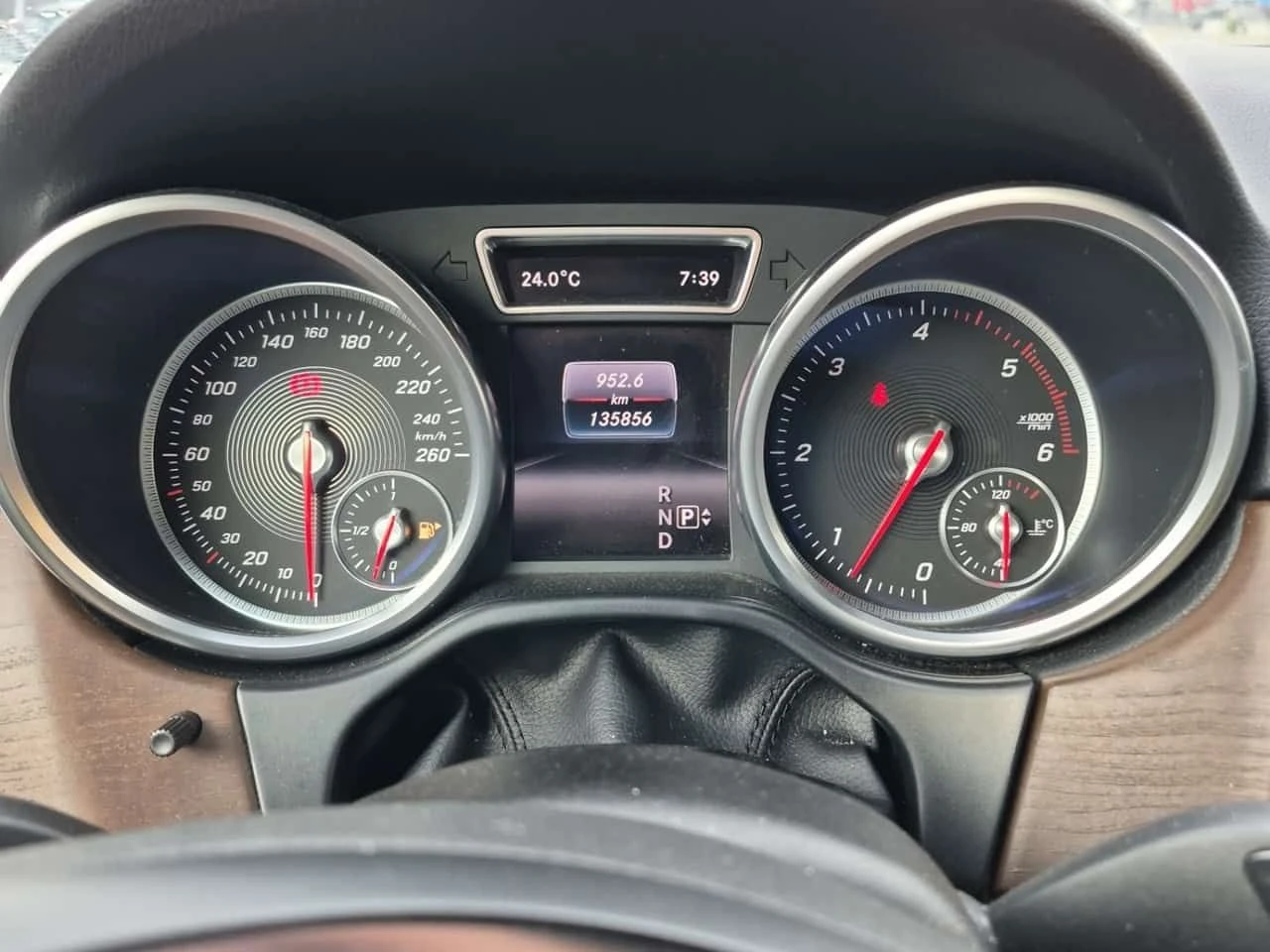 Mercedes-Benz GLE 350 АМГ ПАКЕТ/350D/CARFAX/ФИНАНСИРАНЕ, снимка 9 - Автомобили и джипове - 54904875