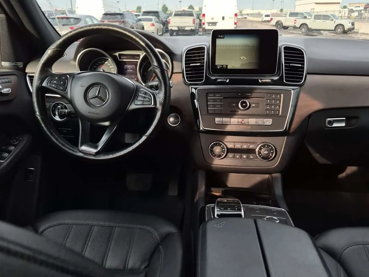Mercedes-Benz GLE 350 АМГ ПАКЕТ/350D/CARFAX/ФИНАНСИРАНЕ, снимка 10 - Автомобили и джипове - 54904875