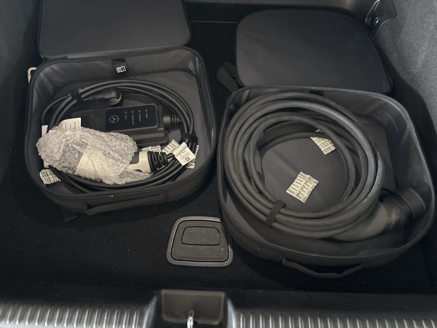 Mercedes-Benz EQE 43 AMG 4Matic , снимка 13 - Автомобили и джипове - 55070041
