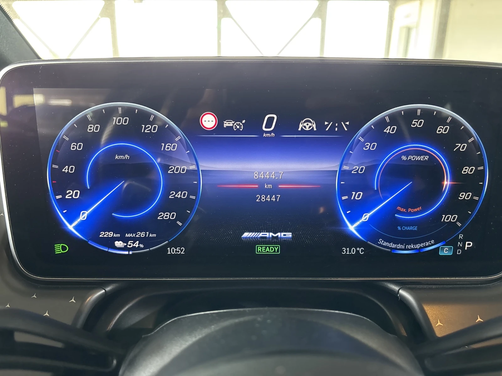 Mercedes-Benz EQE 43 AMG 4Matic , снимка 8 - Автомобили и джипове - 55070041