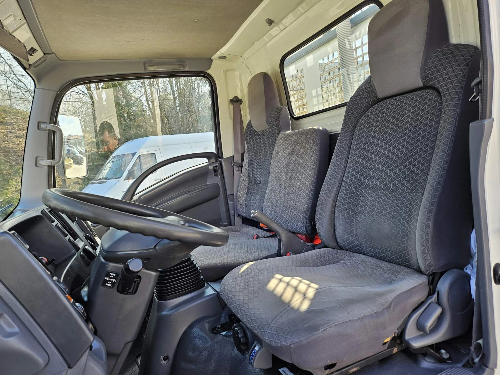 Isuzu Urban M21, снимка 11 - Бусове и автобуси - 53873398