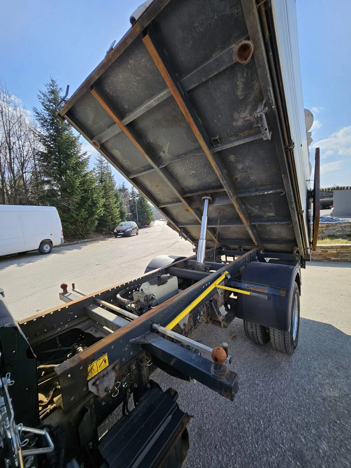 Isuzu Urban M21, снимка 17 - Бусове и автобуси - 53873398