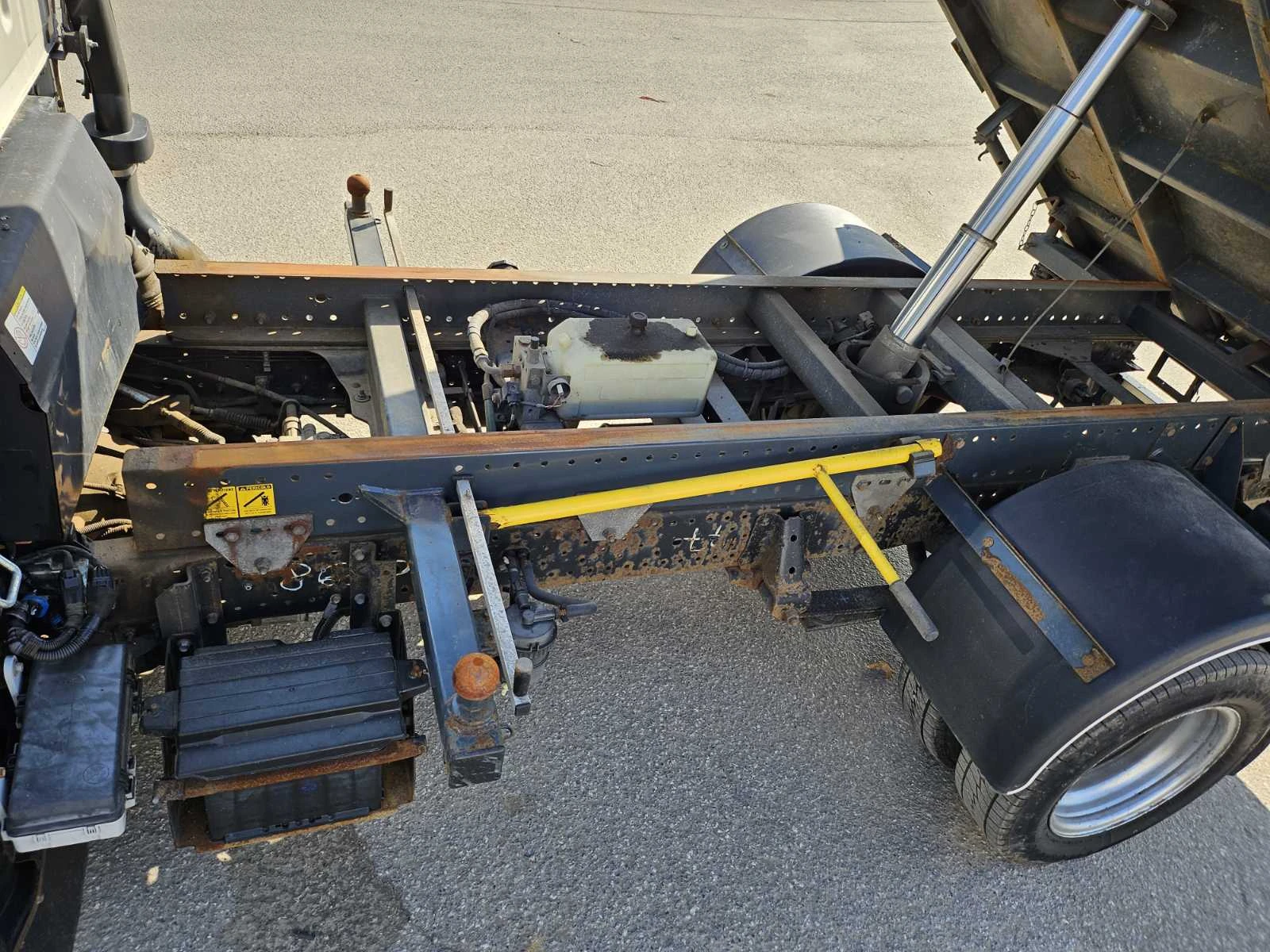 Isuzu Urban M21, снимка 16 - Бусове и автобуси - 53873398