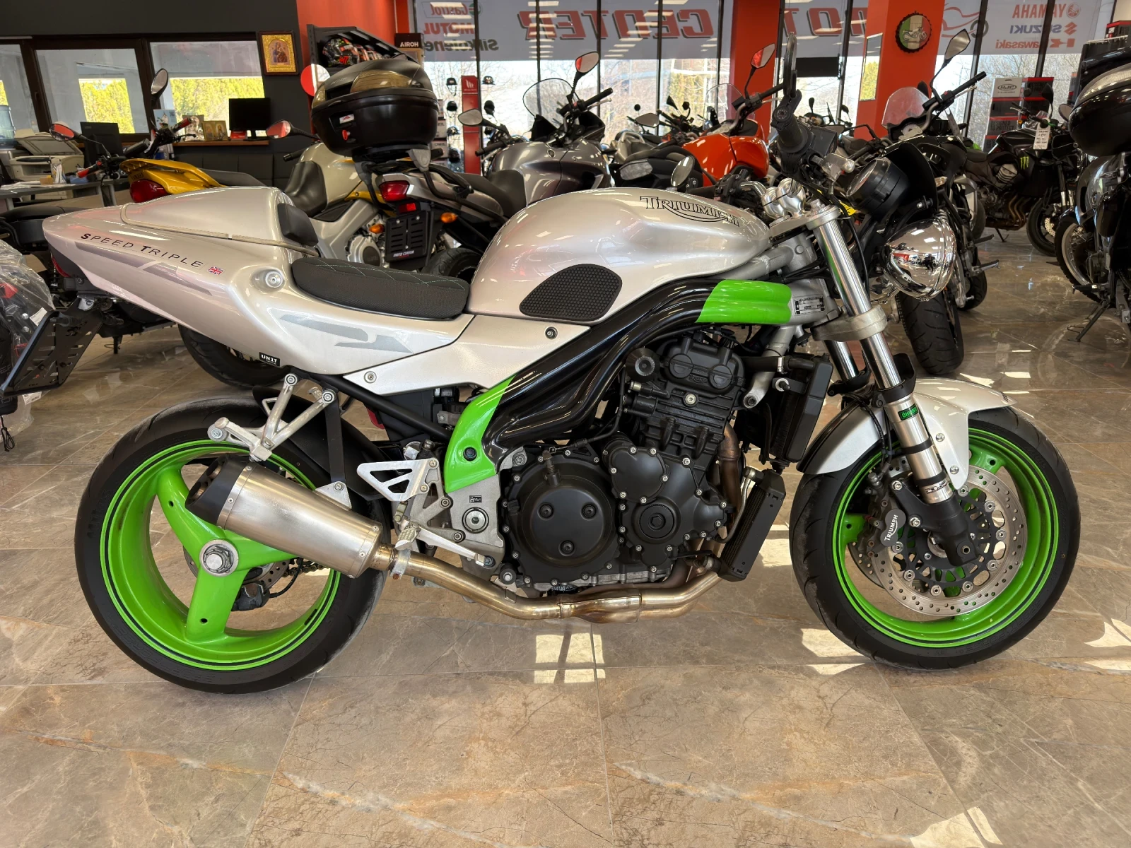 Triumph Speed Triple 955I - изображение 4