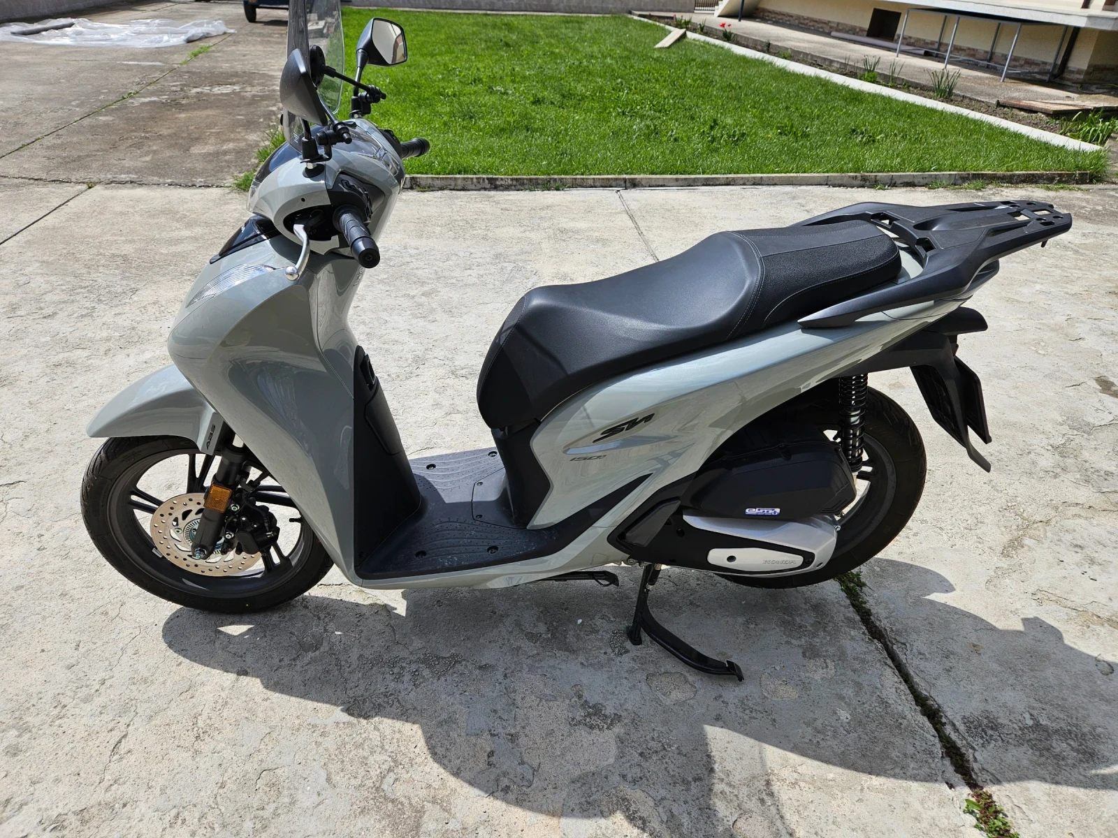 Honda Sh, снимка 2 - Мотоциклети и мототехника - 54317068