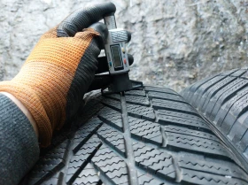 Гуми Зимни 265/60R18, снимка 4