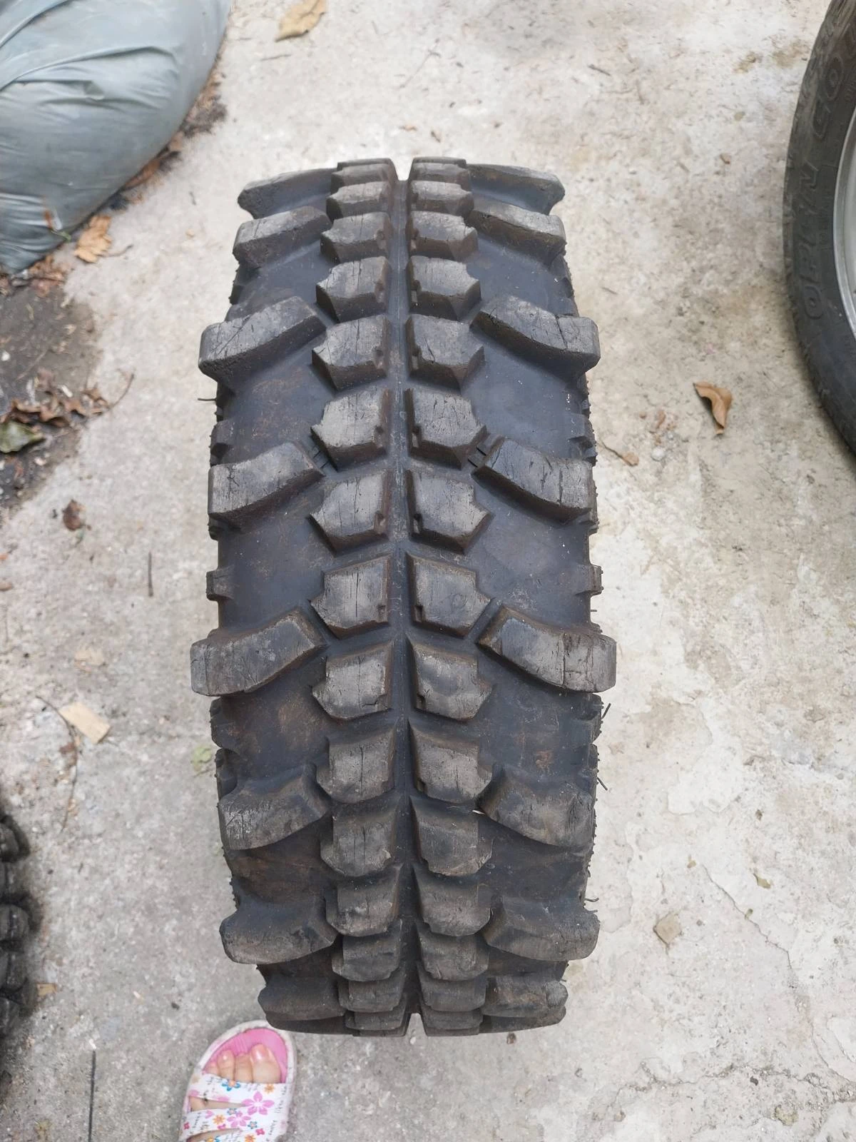 Гуми Всесезонни 205/70R15, снимка 5 - Гуми и джанти - 56323785