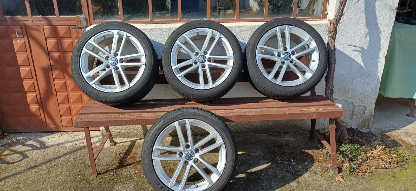 Гуми с джанти Dunlop 225/45R17