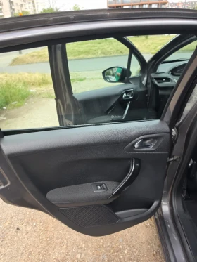 Peugeot 208 106000км., Бензин-ГАЗ, НАПЪЛНО ОБСЛУЖЕН, снимка 15