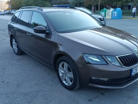 Skoda Octavia КАПАРИРАНА, снимка 1