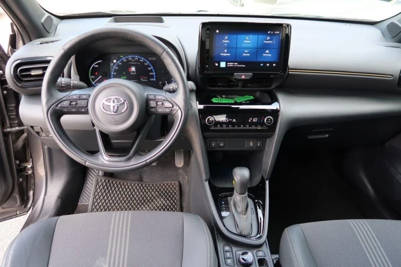 Toyota Yaris Cross HYBRID, снимка 6 - Автомобили и джипове - 47395163