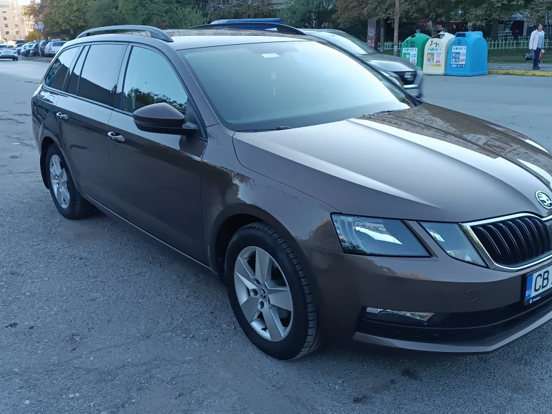 Skoda Octavia, снимка 1 - Автомобили и джипове - 47610261