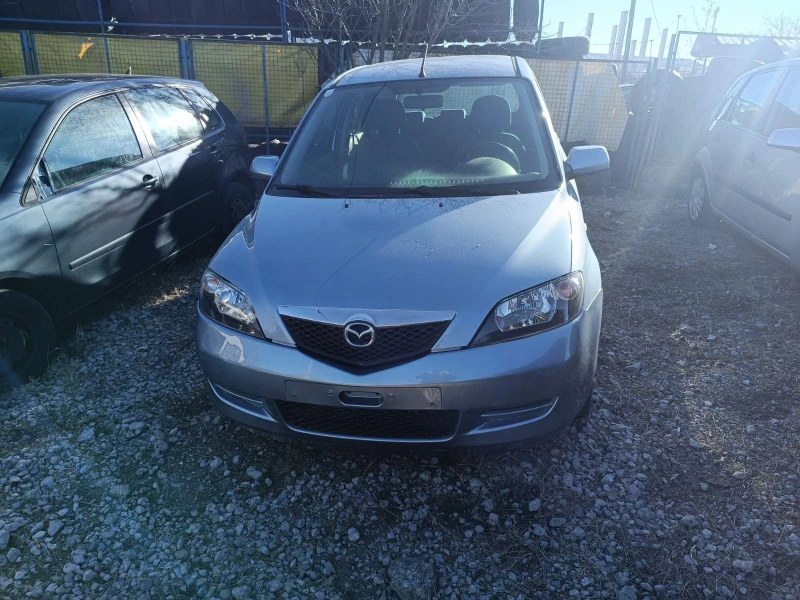 Mazda 2, снимка 1 - Автомобили и джипове - 48578118