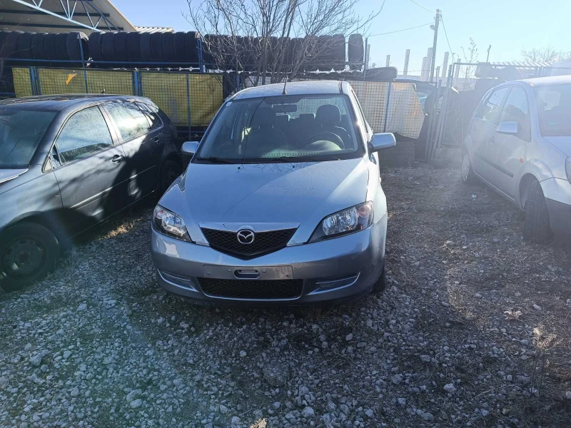 Mazda 2, снимка 12 - Автомобили и джипове - 48578118