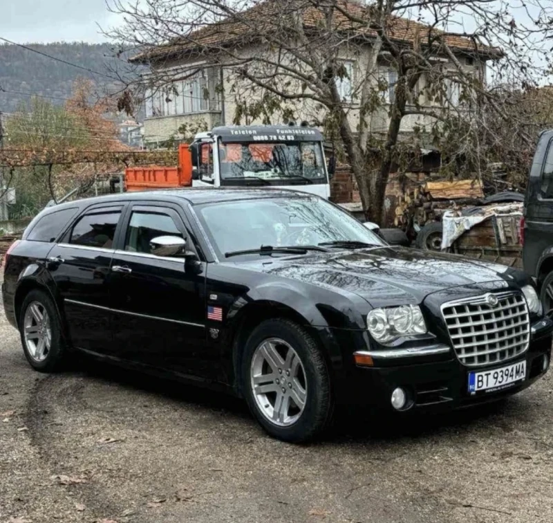 Chrysler 300c, снимка 1 - Автомобили и джипове - 49248808