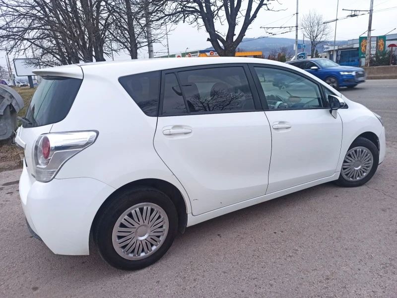 Toyota Verso 1.6D, снимка 4 - Автомобили и джипове - 49494840