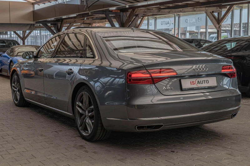 Audi A8 4.2TDI/Long/Bose/Design Selection/137к км/Алкантар, снимка 5 - Автомобили и джипове - 49498498