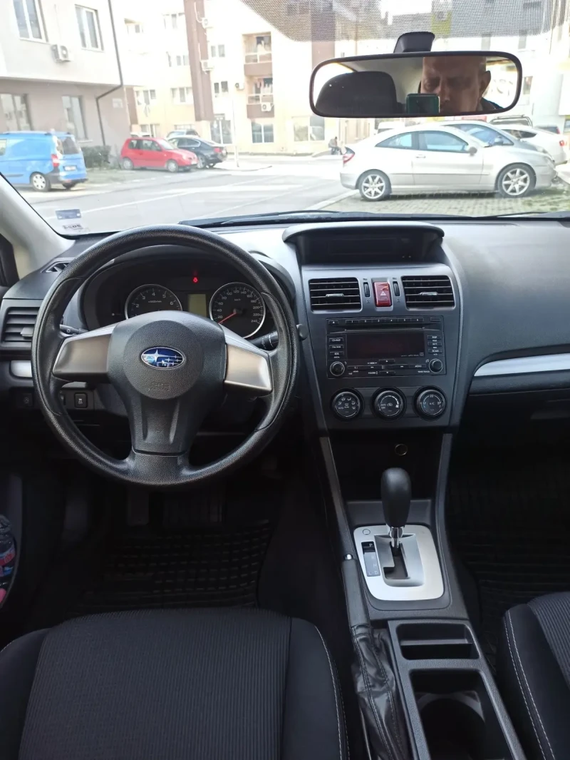 Subaru XV 1.6 бензин/автоматик, снимка 9 - Автомобили и джипове - 52201227