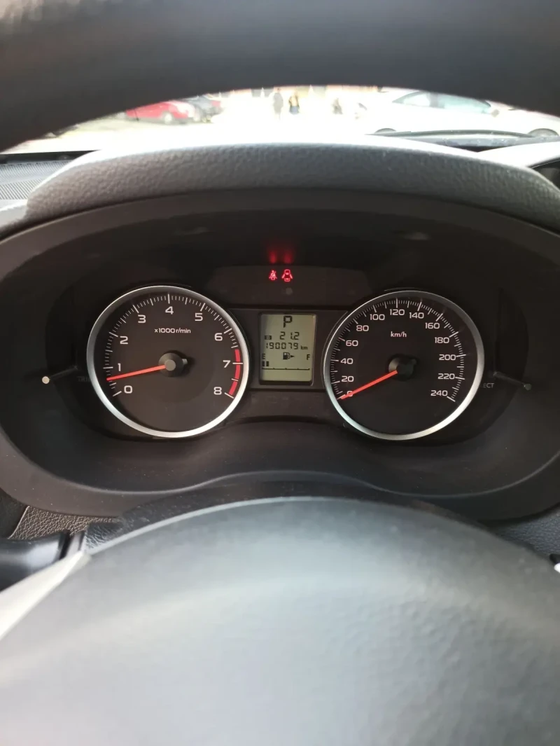 Subaru XV 1.6 бензин/автоматик, снимка 11 - Автомобили и джипове - 52201227