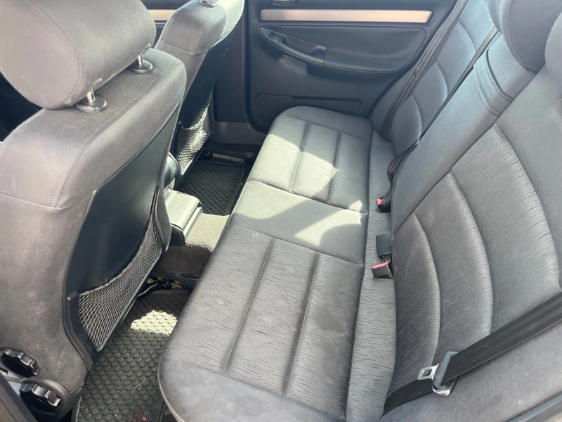 Audi A4 2500 TDI, снимка 13 - Автомобили и джипове - 52427419