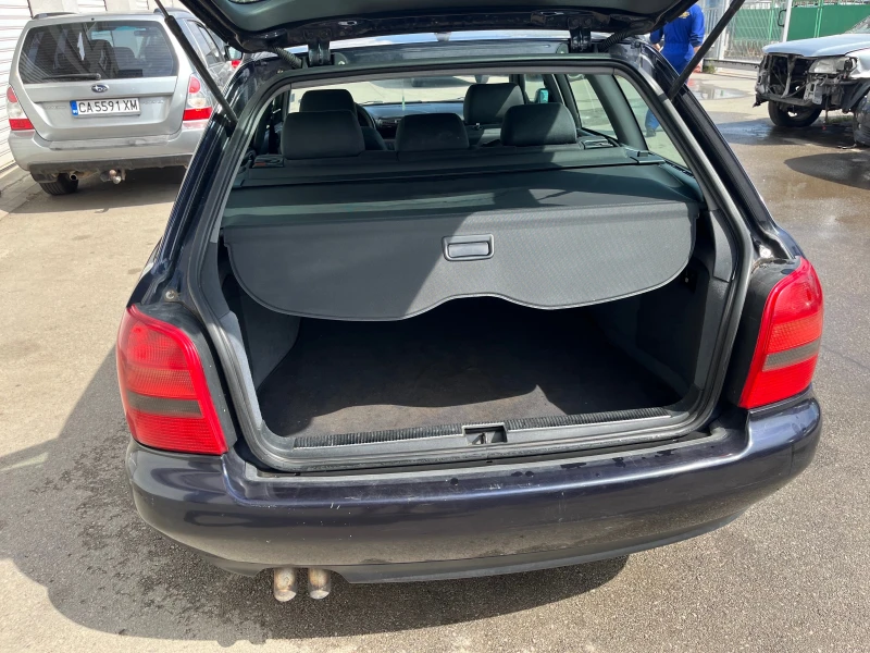 Audi A4 2500 TDI, снимка 12 - Автомобили и джипове - 52427419