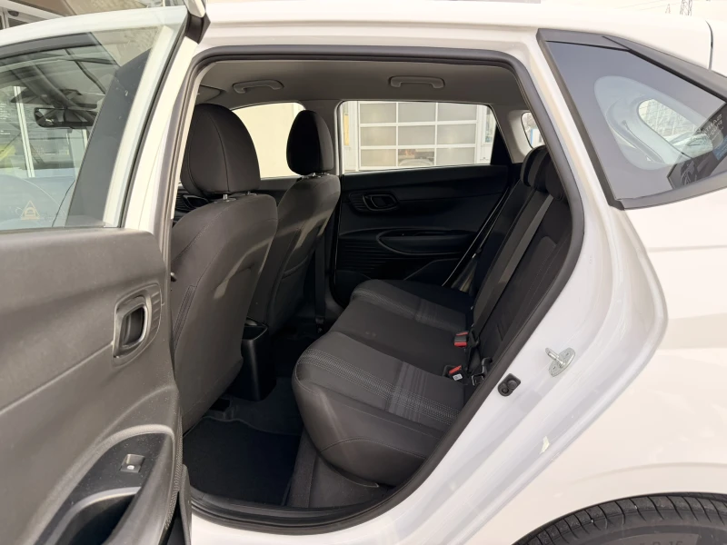 Hyundai I20, снимка 10 - Автомобили и джипове - 52630493