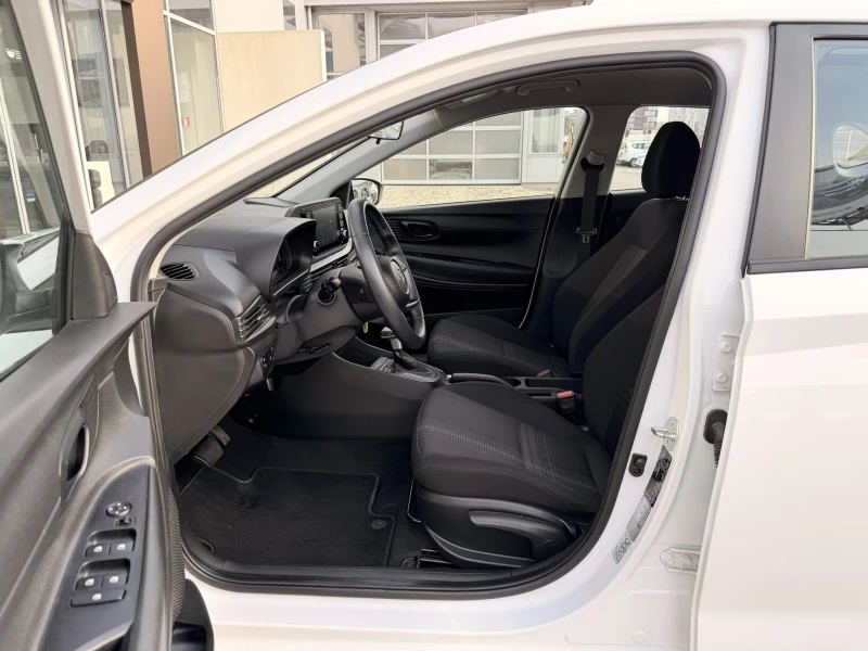 Hyundai I20, снимка 9 - Автомобили и джипове - 52630493