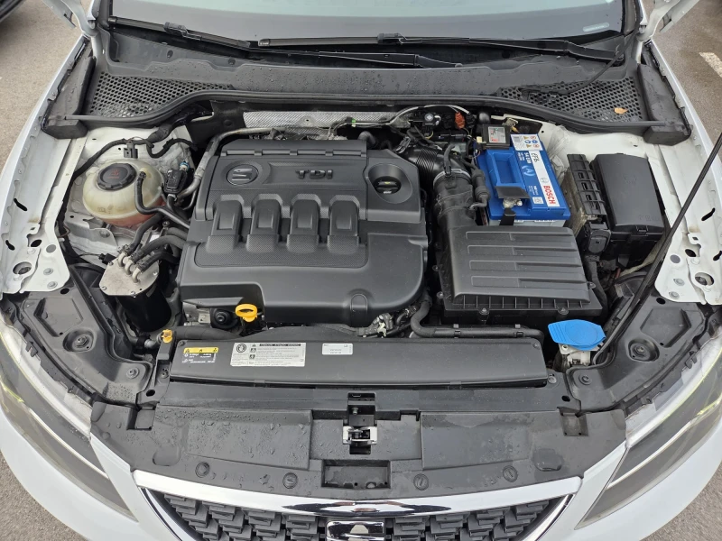 Seat Leon 2.0 TDI FULL LED, снимка 15 - Автомобили и джипове - 52682677