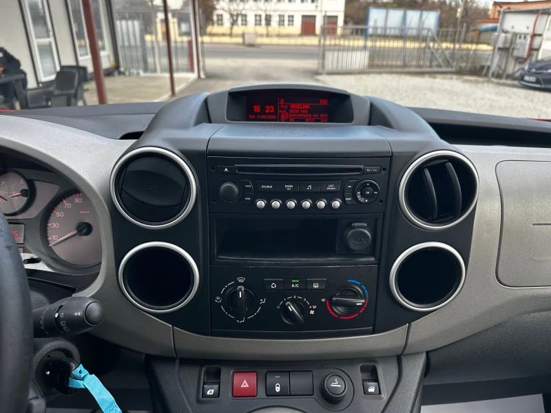 Citroen Berlingo 1.6HDI 90к.с Multispace, снимка 13 - Автомобили и джипове - 53476314