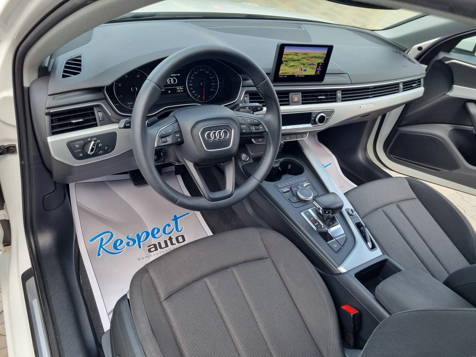 Audi A4 2.0TDi-190ps DSG* 4x4 * ОБСЛУЖЕН, СЕРВИЗНА ИСТОРИЯ - изображение 9