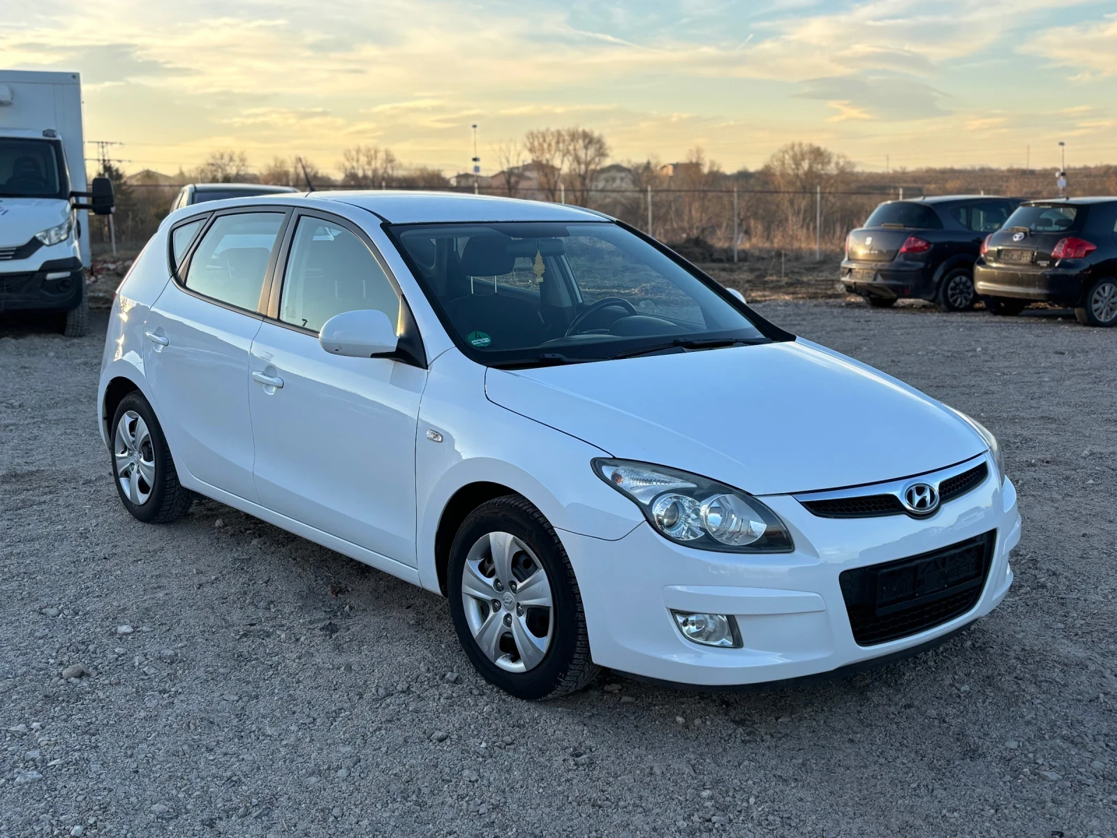 Hyundai I30 1.4-109кс, клима - [1] 