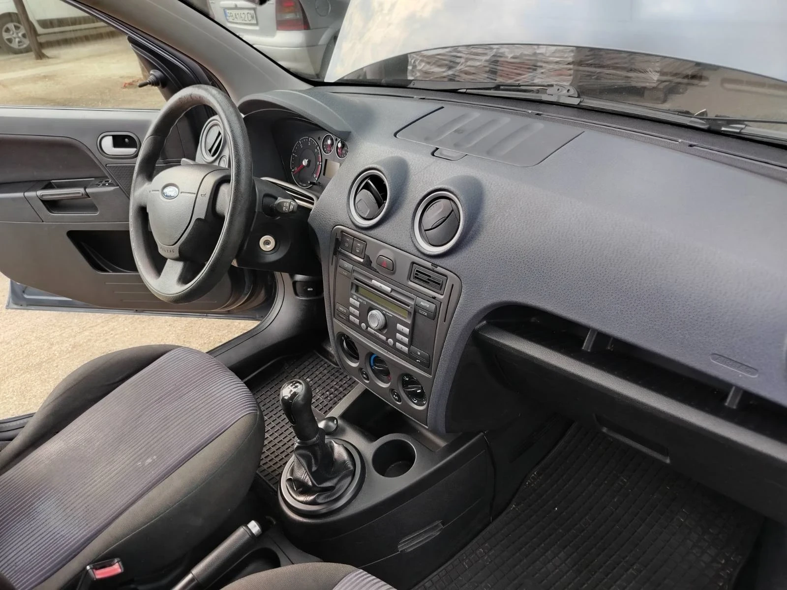 Ford Fusion 1.6 дизел - изображение 7