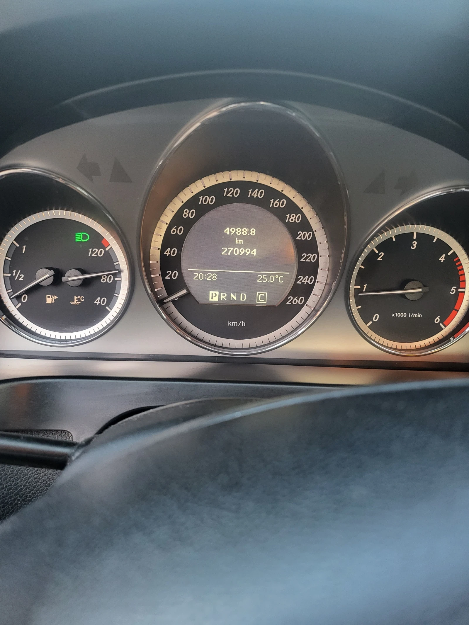 Mercedes-Benz C 220  - изображение 10
