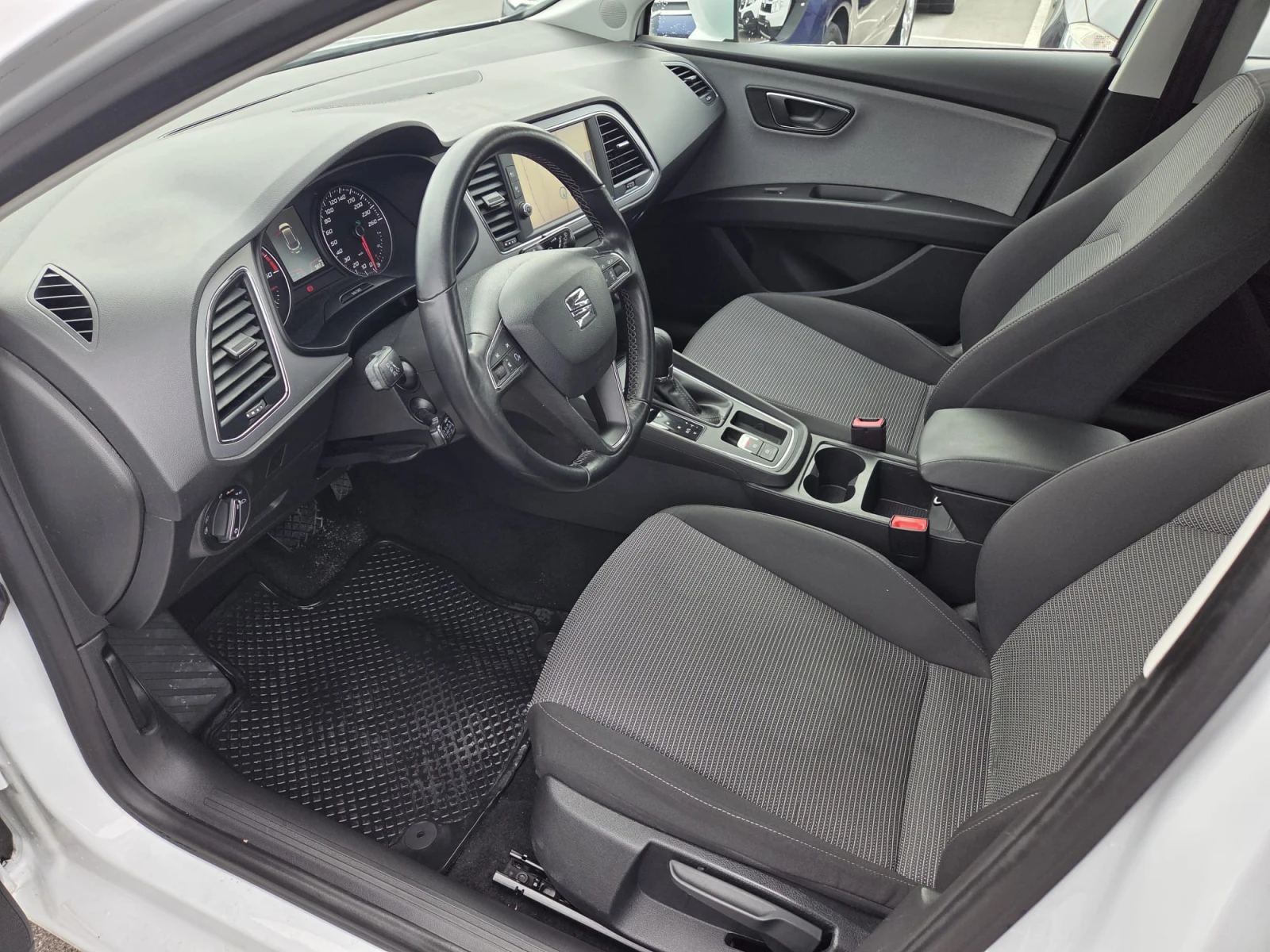 Seat Leon 2.0 TDI FULL LED - изображение 7