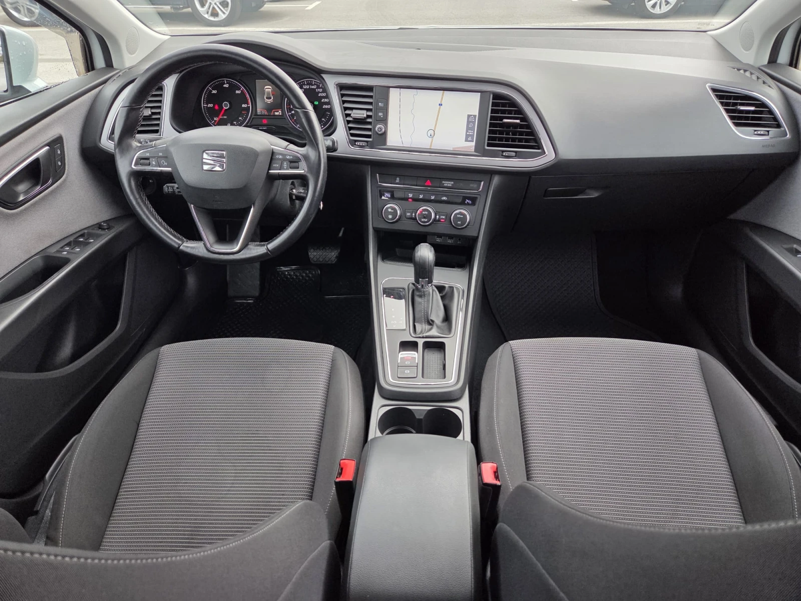 Seat Leon 2.0 TDI FULL LED - изображение 8