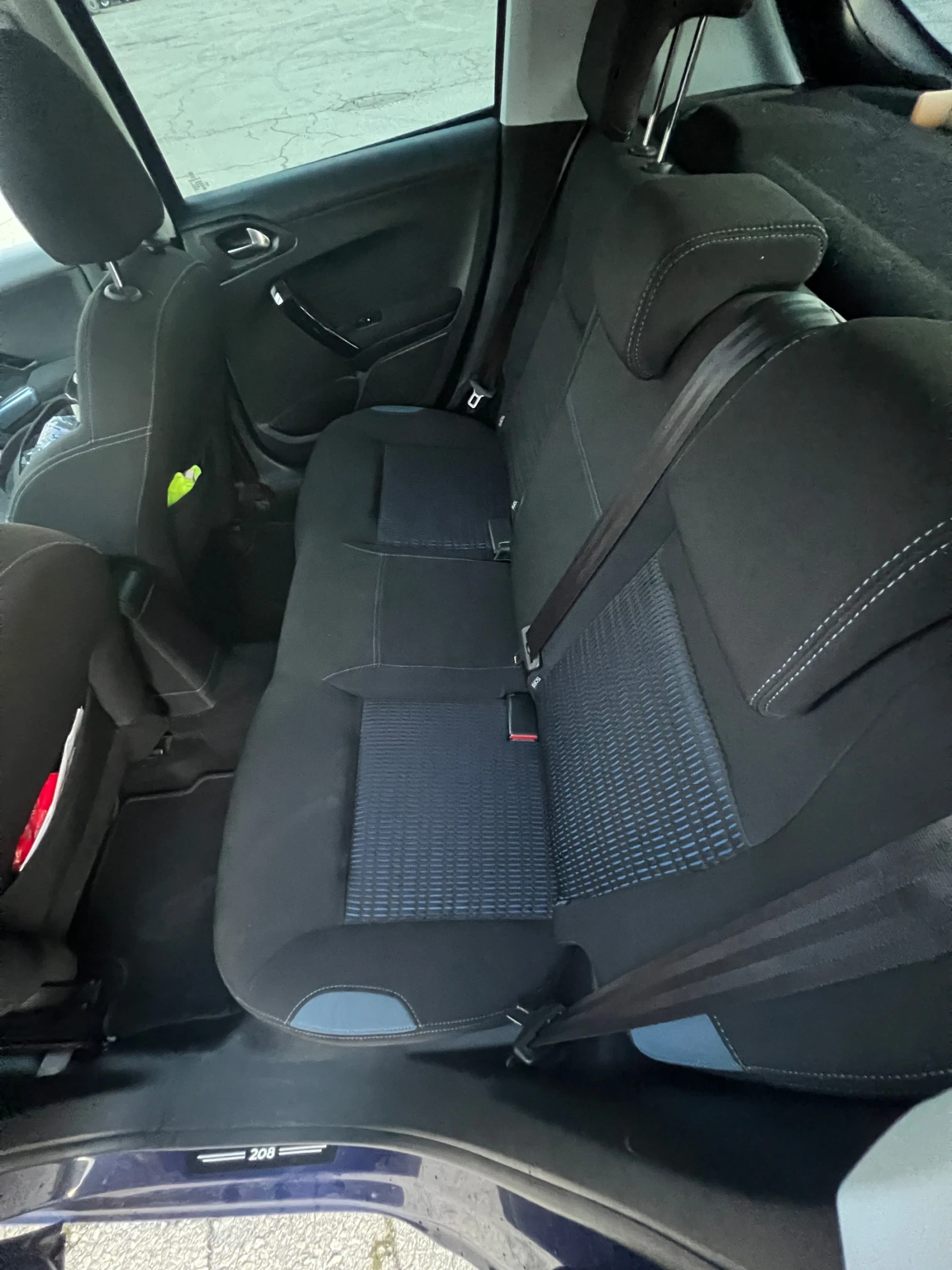 Peugeot 208 1.6HDI 92hp 116x km | Mobile.bg   8